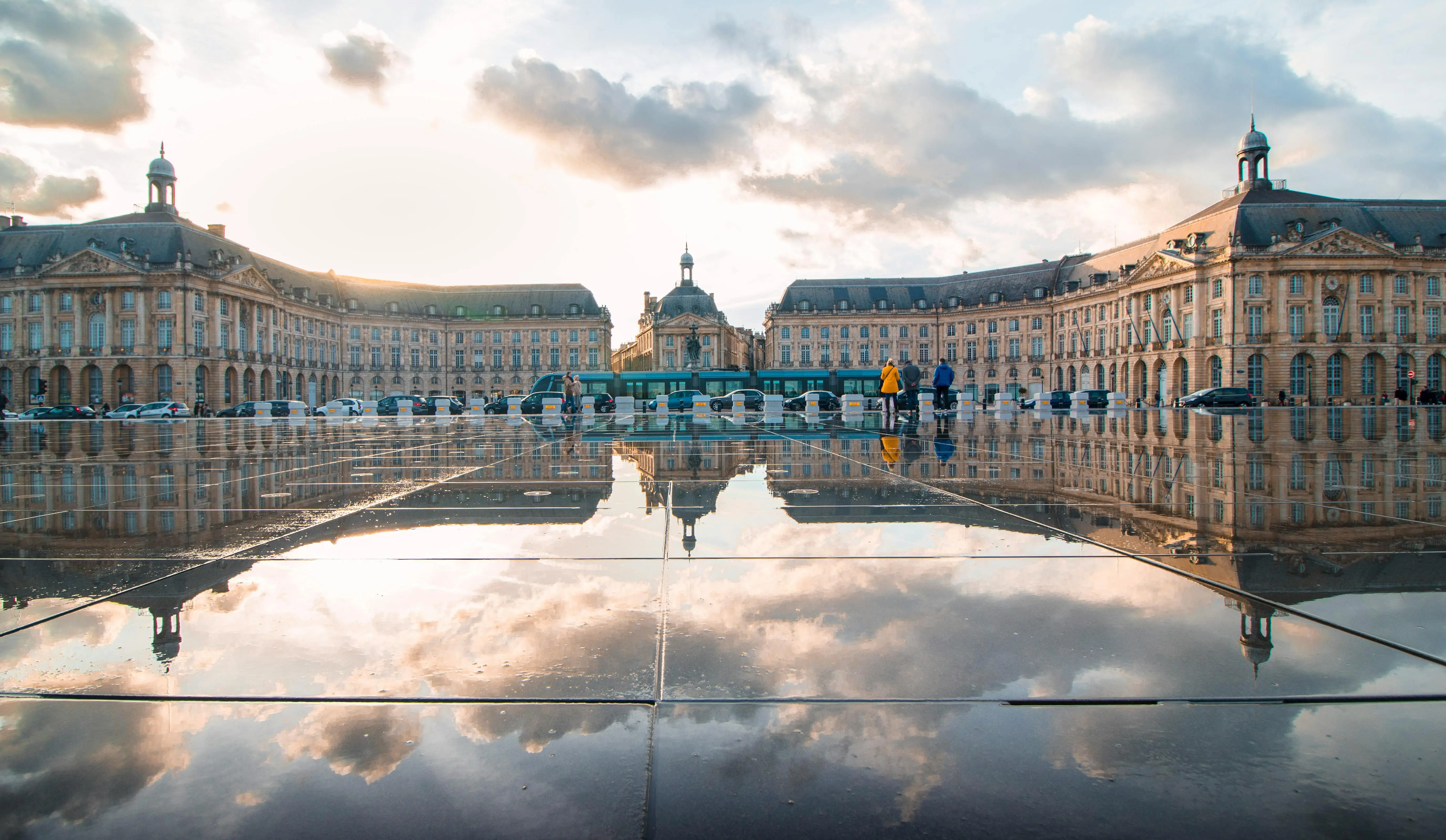 Shipping Personal Belongings from France to Russia